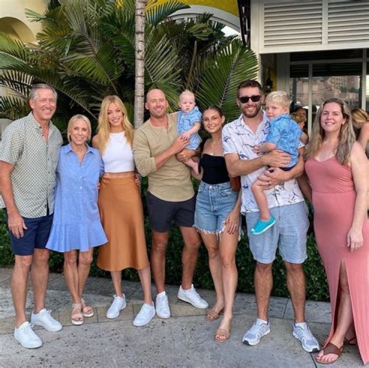 Abby Hornacek Husband Is She Married To Anthony Neyer? Wikipedia Age And Salary