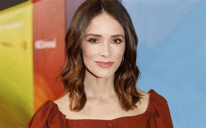 Discovering Abigail Spencer Net Worth