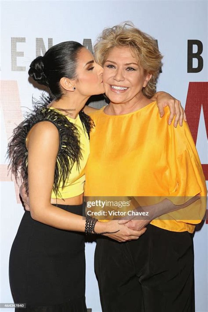 Unveiling The Extraordinary Journey Of Aislinn Derbez's Trailblazing Mother