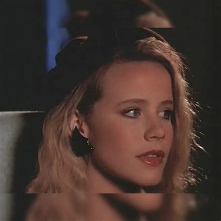 Can't Buy Me Love actress Amanda Peterson dead at 43 |
