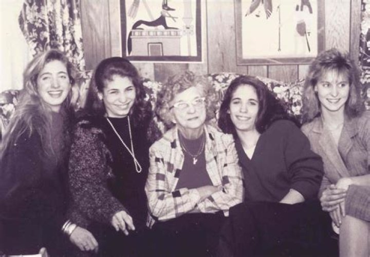 Carolyn Bessette Kennedy Sister Lauren Bessette Had A Twin Named Lisa Bessette