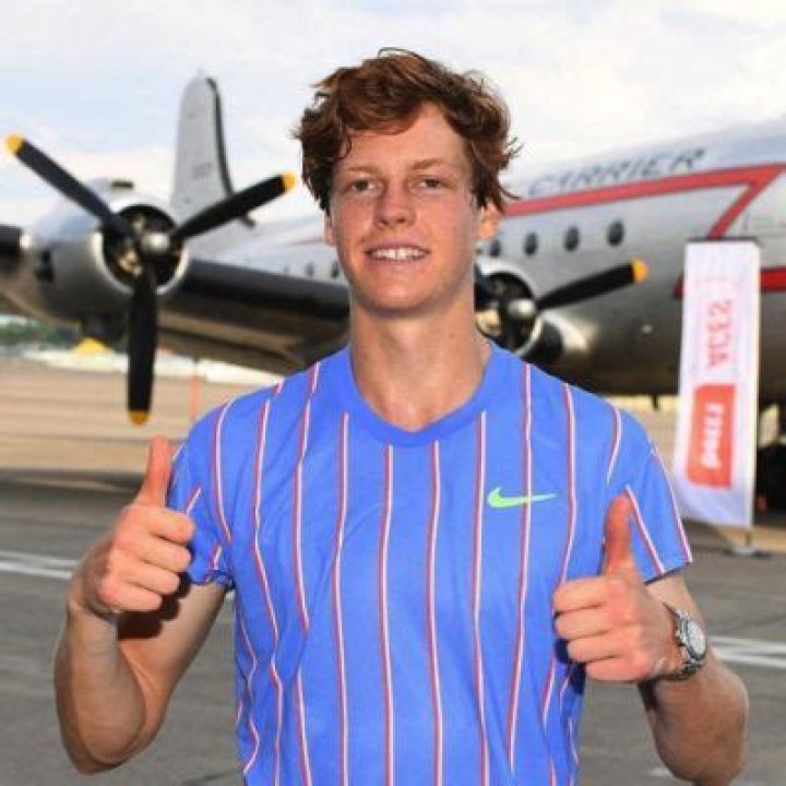 WebBlog | Jannik Sinner- Net Worth, Age, Birth Date, Height, Girlfriend, Career