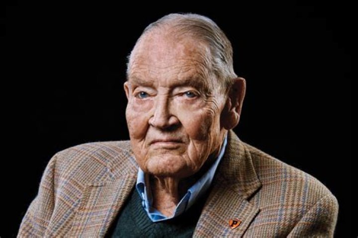 John Bogle ·