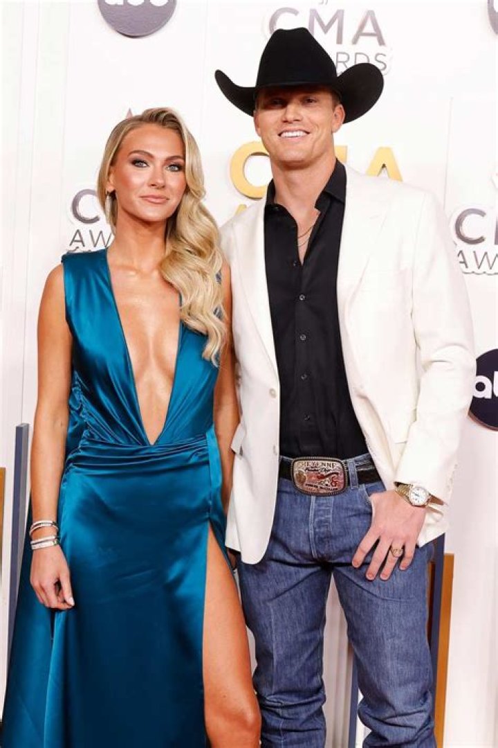 John Sykes Biography, Age, Height, Wife, Net Worth, Family