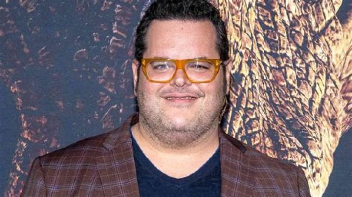 Unveiling Josh Gad's Net Worth: Discoveries And Insights