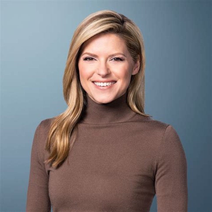 Kate Bolduan ·