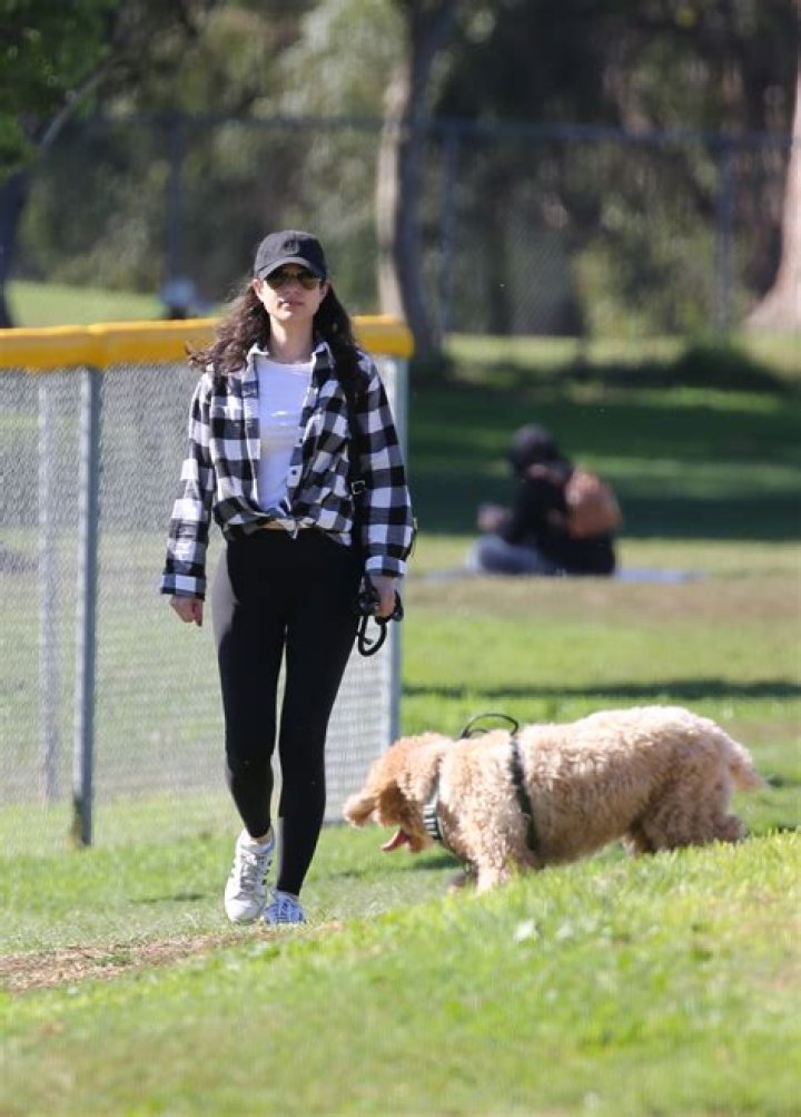 Unveiling Molly Hurwitz's Creative Tapestry: Dive Into Her Wikipedia!