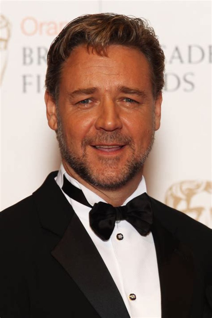Russell Crowe ·
