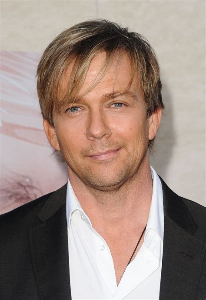 Sean Patrick Flanery ·