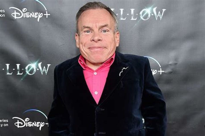 Warwick Davis - SnogBlogy