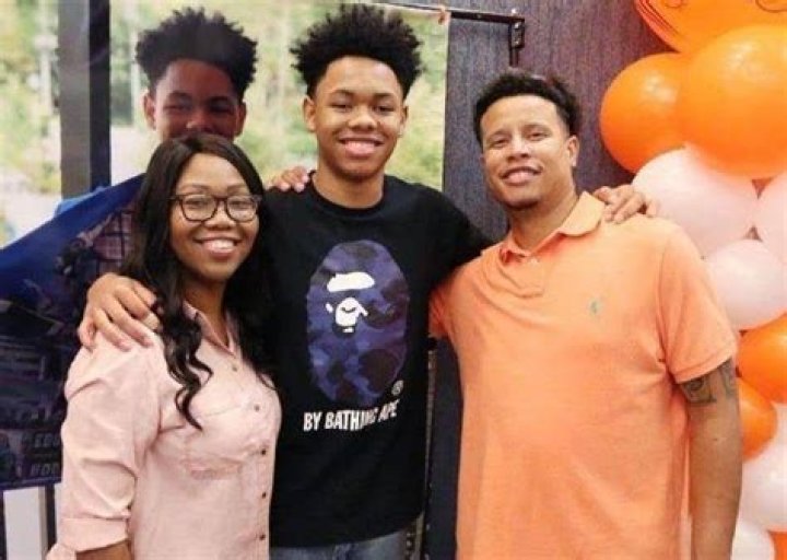 Who Are Charles And Tameka Simons? Anfernee Simons Parents