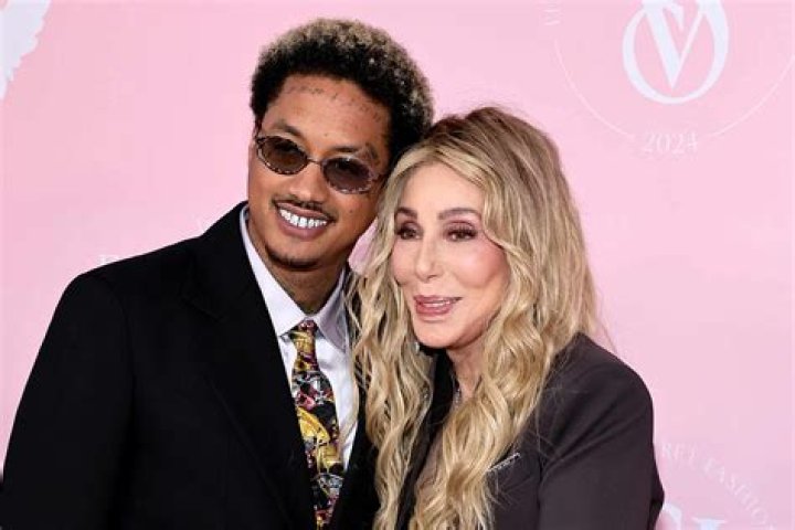 Who is Cher Lloyd? Wiki, Age, Boyfriend, Net Worth, Height, Ethnicity