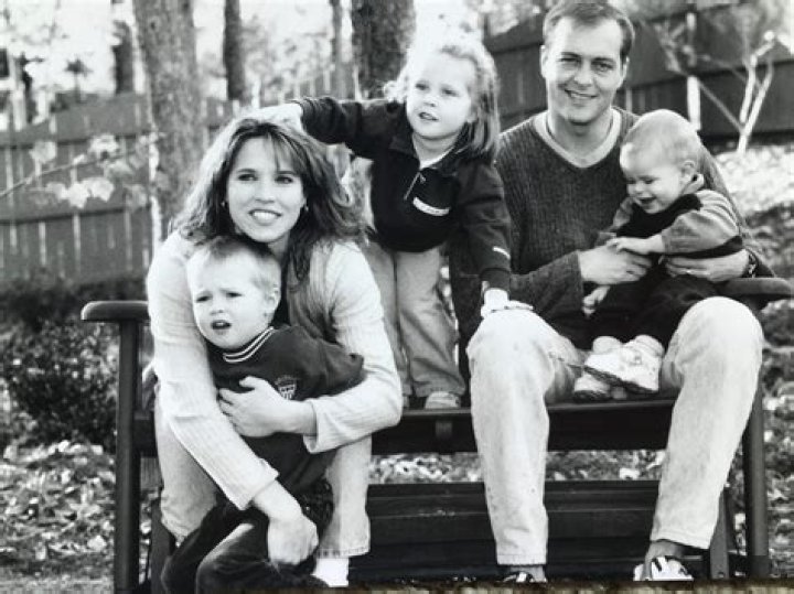 Who is Paul Maurice Wife, Michelle Maurice? |